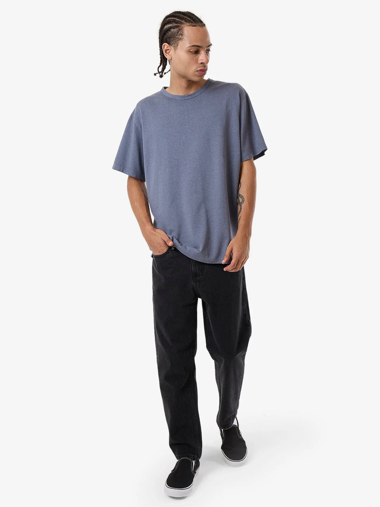 Hemp Thrills Embro Bind Merch Fit Tee - Folkstone Grey