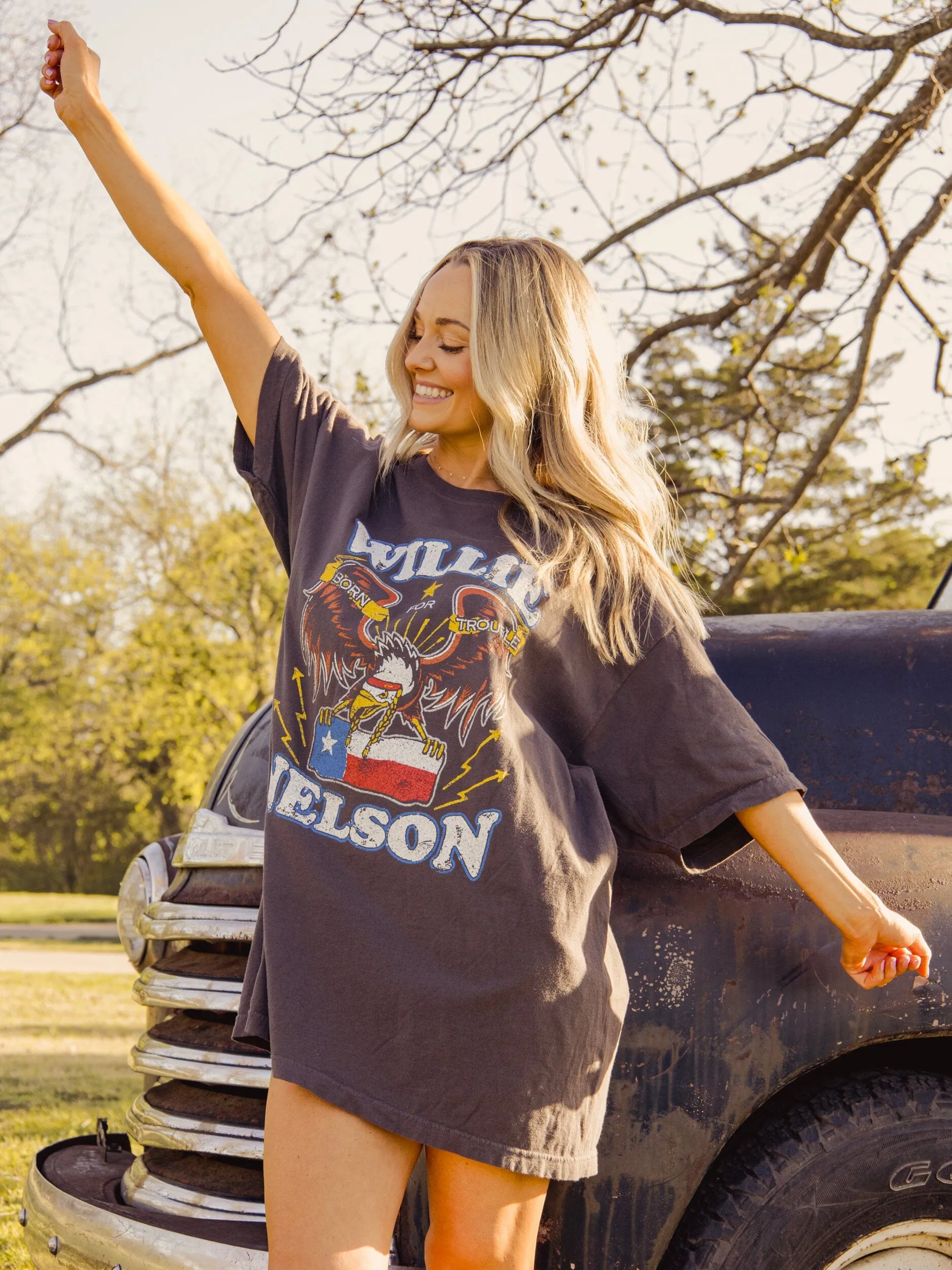 One Size Willie Nelson Born For Trouble Off Black Oversized Tee